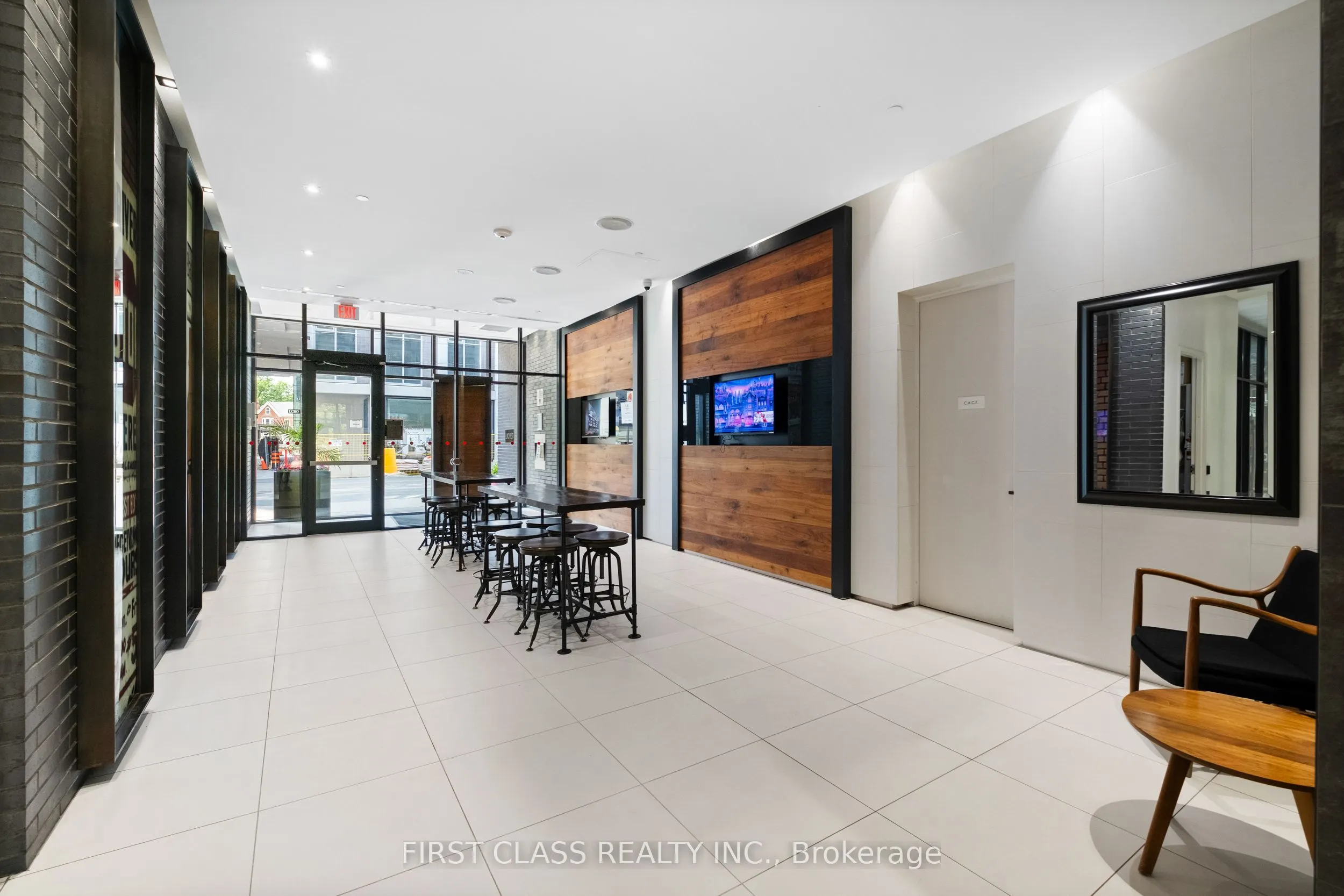 783 Bathurst Street #413
