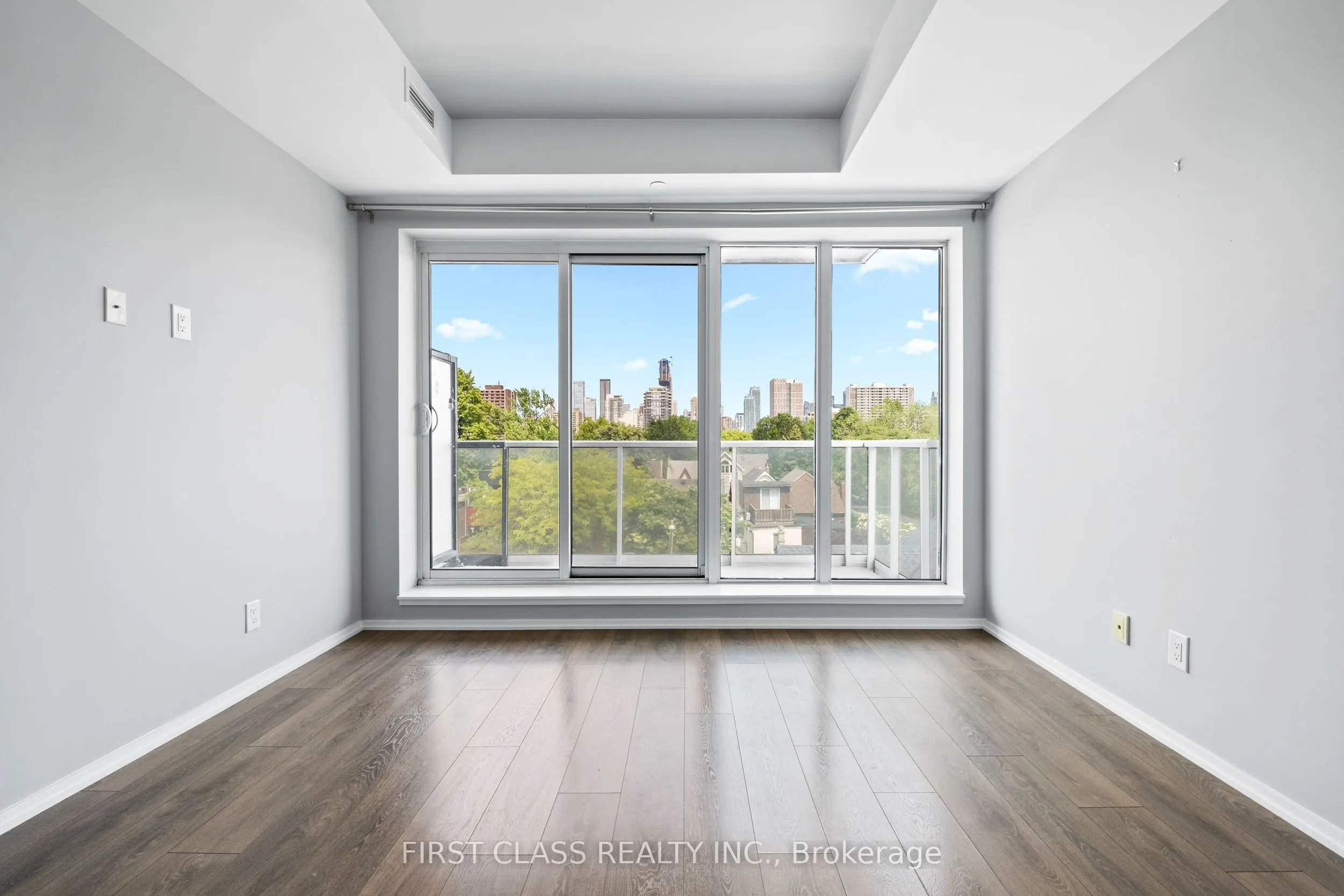 783 Bathurst Street #413