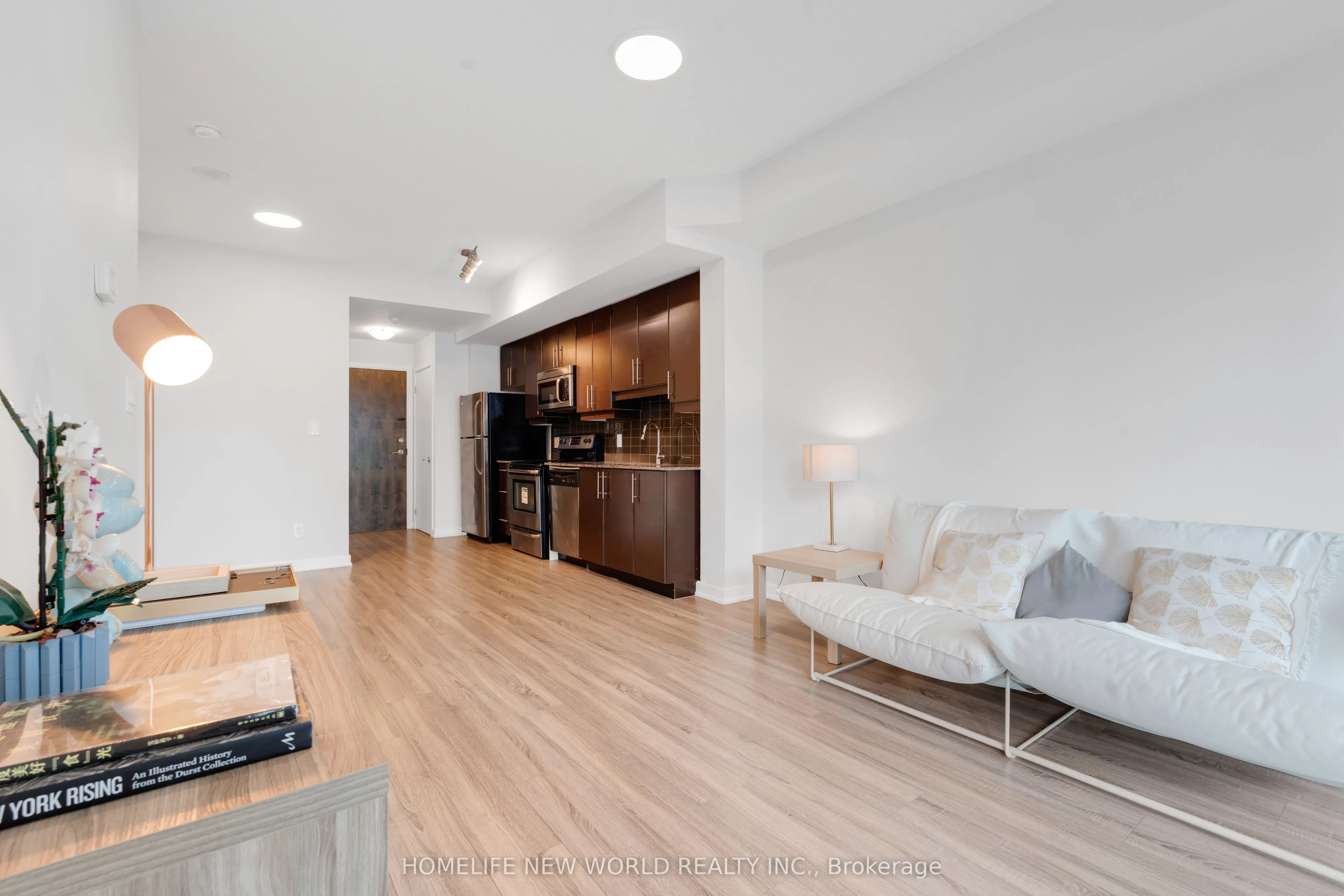 33 Bay Street, #2502