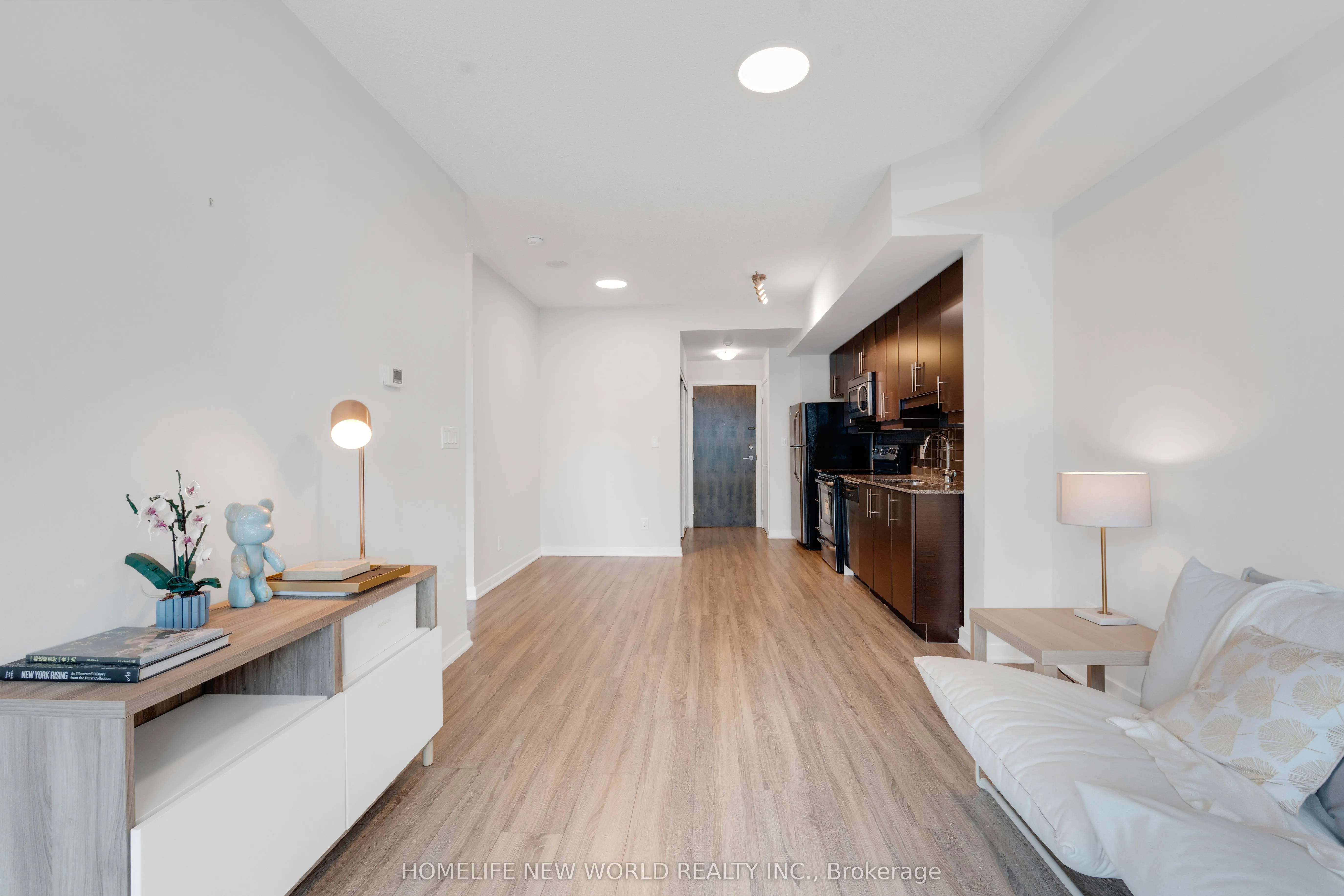 33 Bay Street, #2502