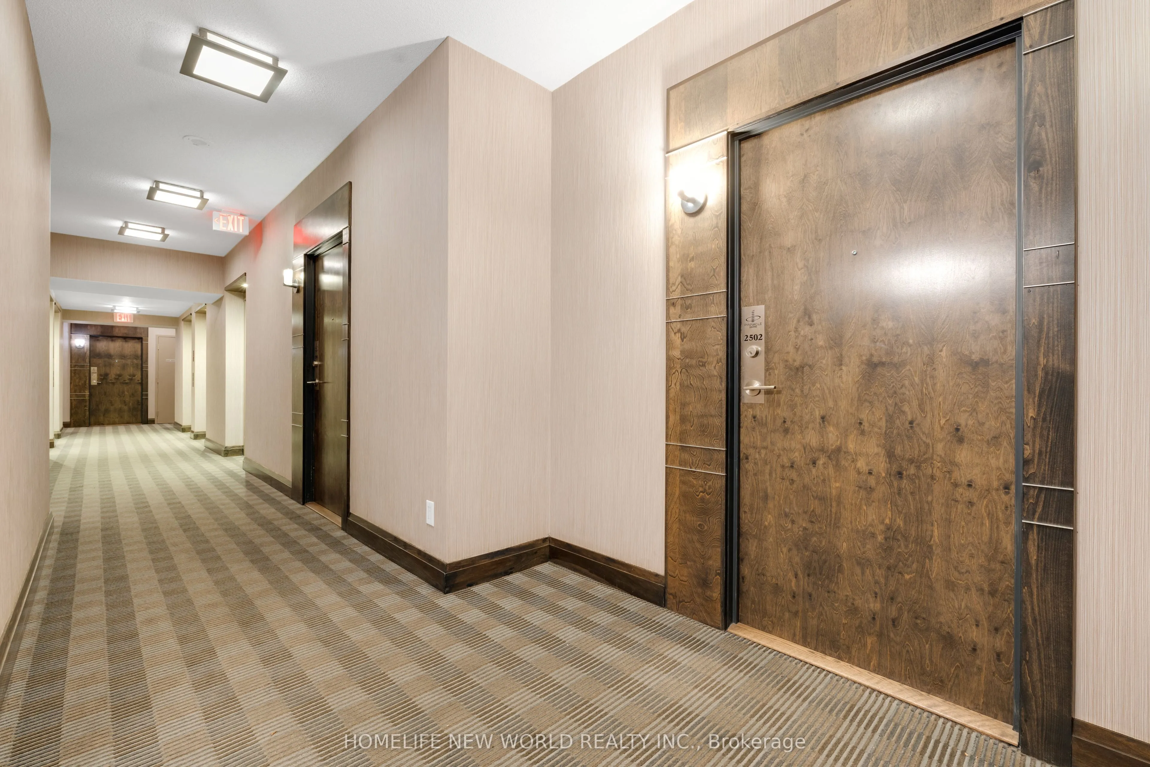 33 Bay Street, #2502