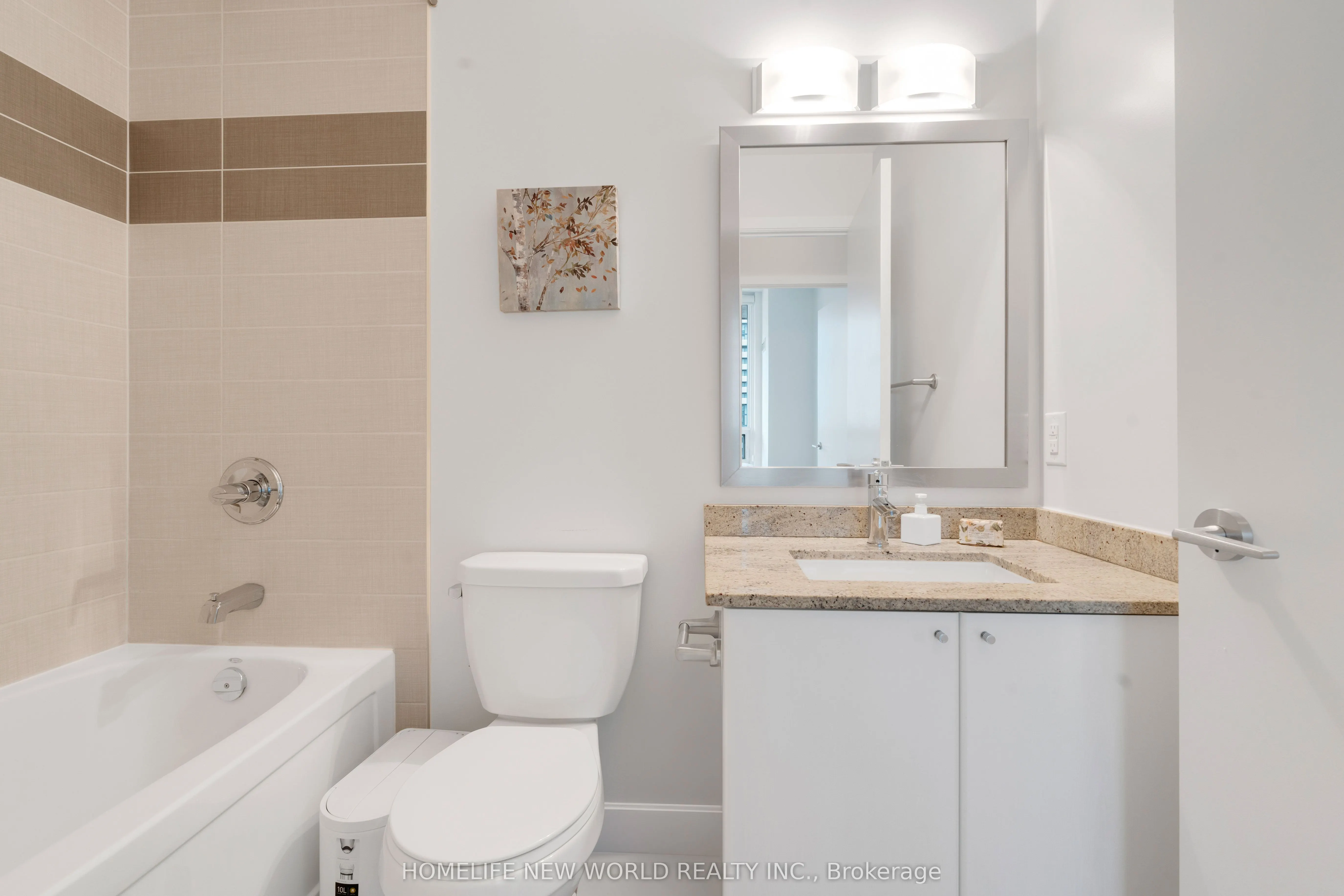 33 Bay Street, #2502