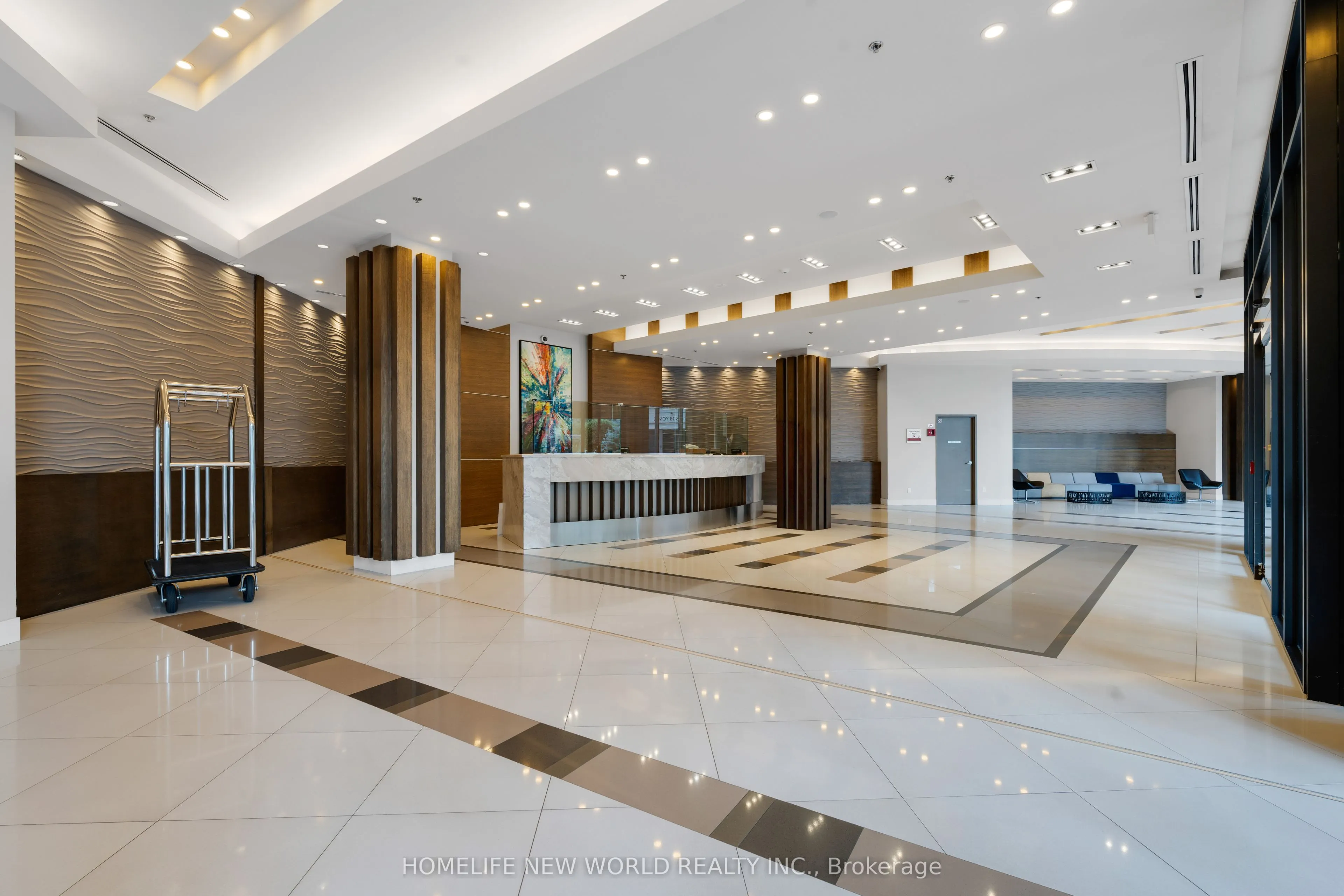 33 Bay Street, #2502
