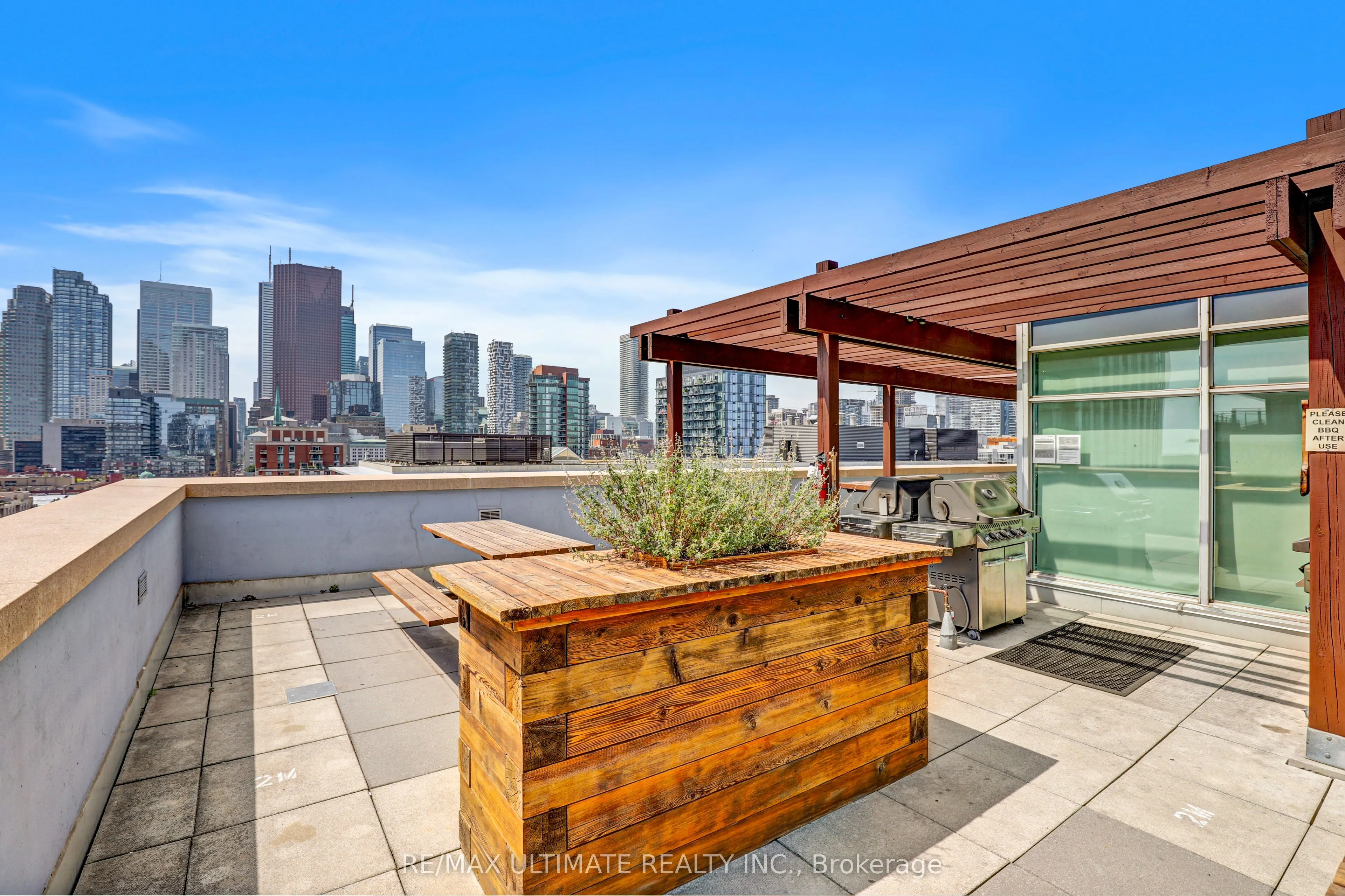 230 King Street E, #423