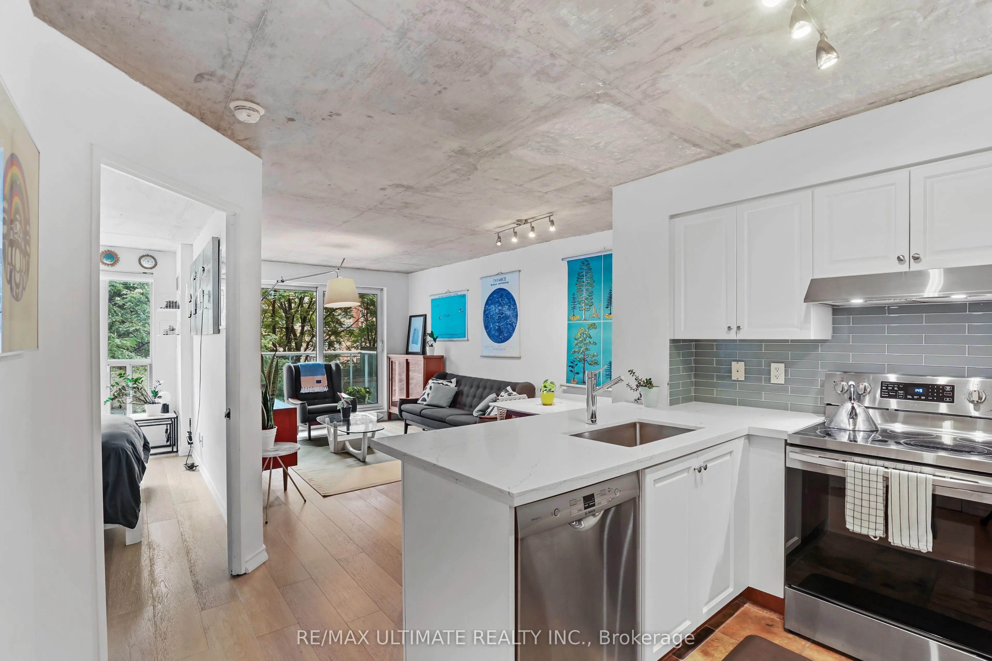 230 King Street E, #423