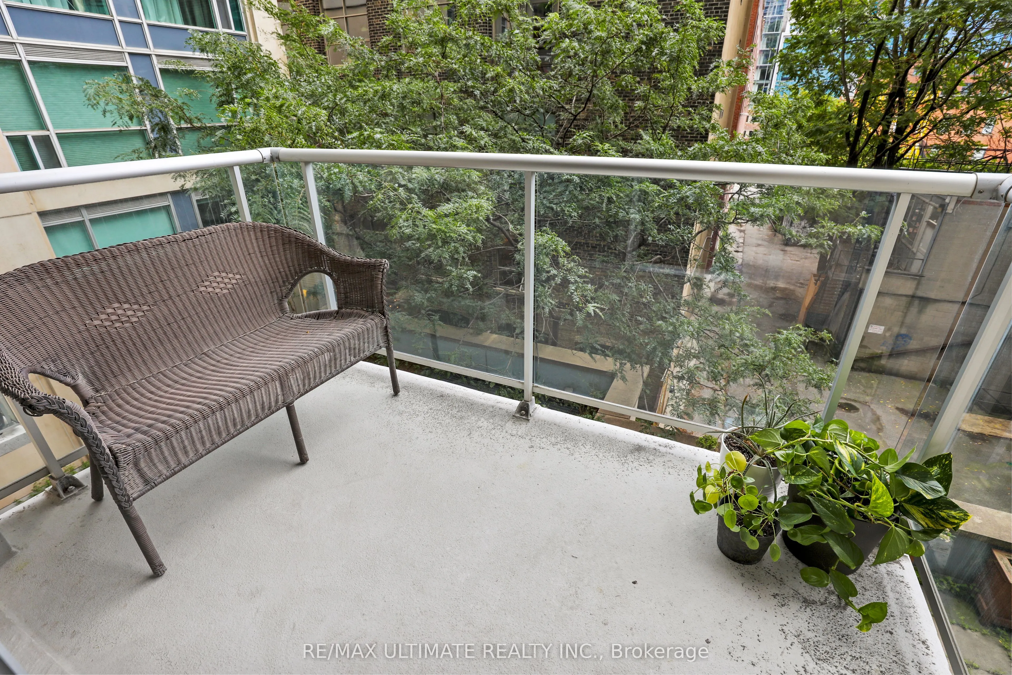 230 King Street E, #423