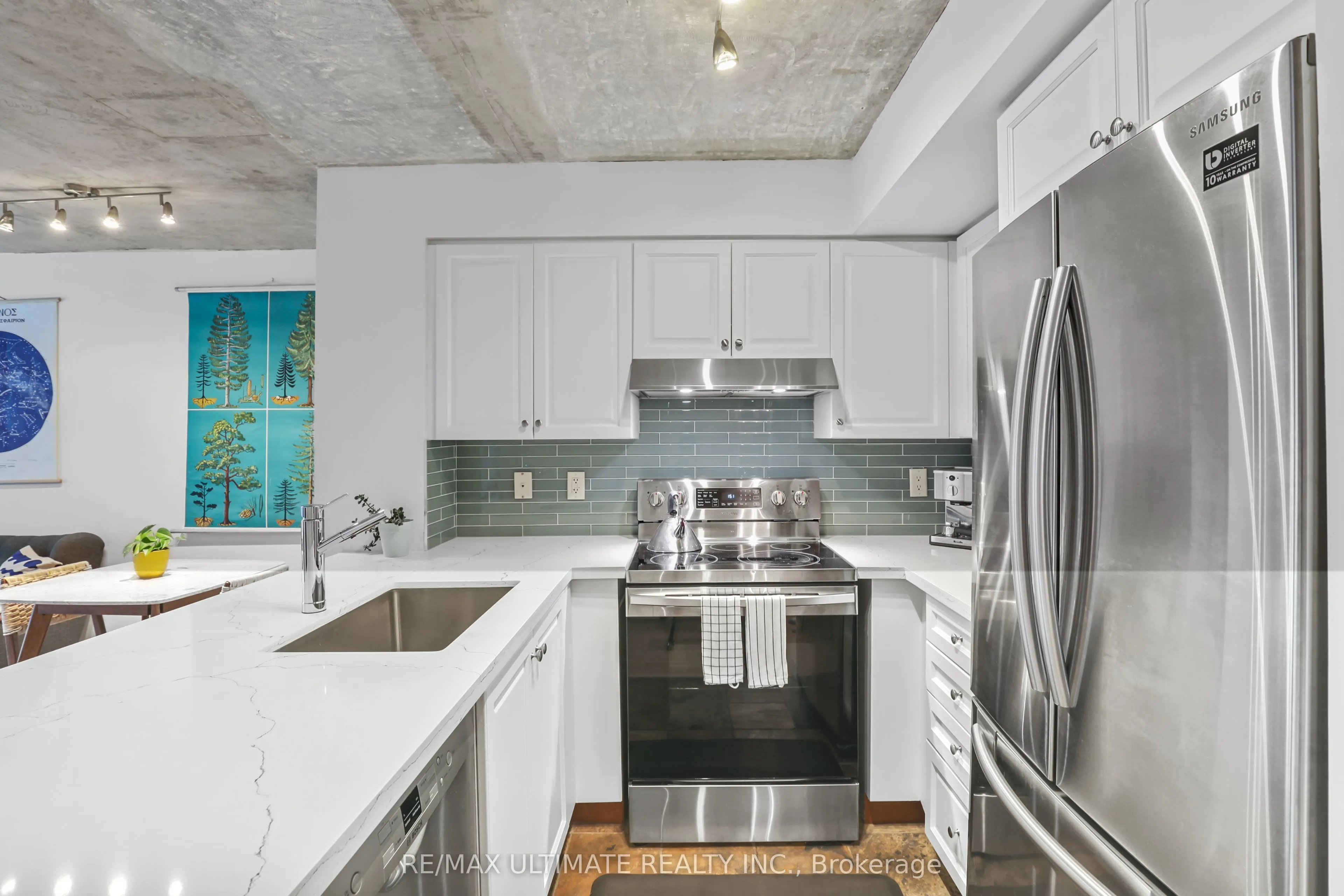 230 King Street E, #423