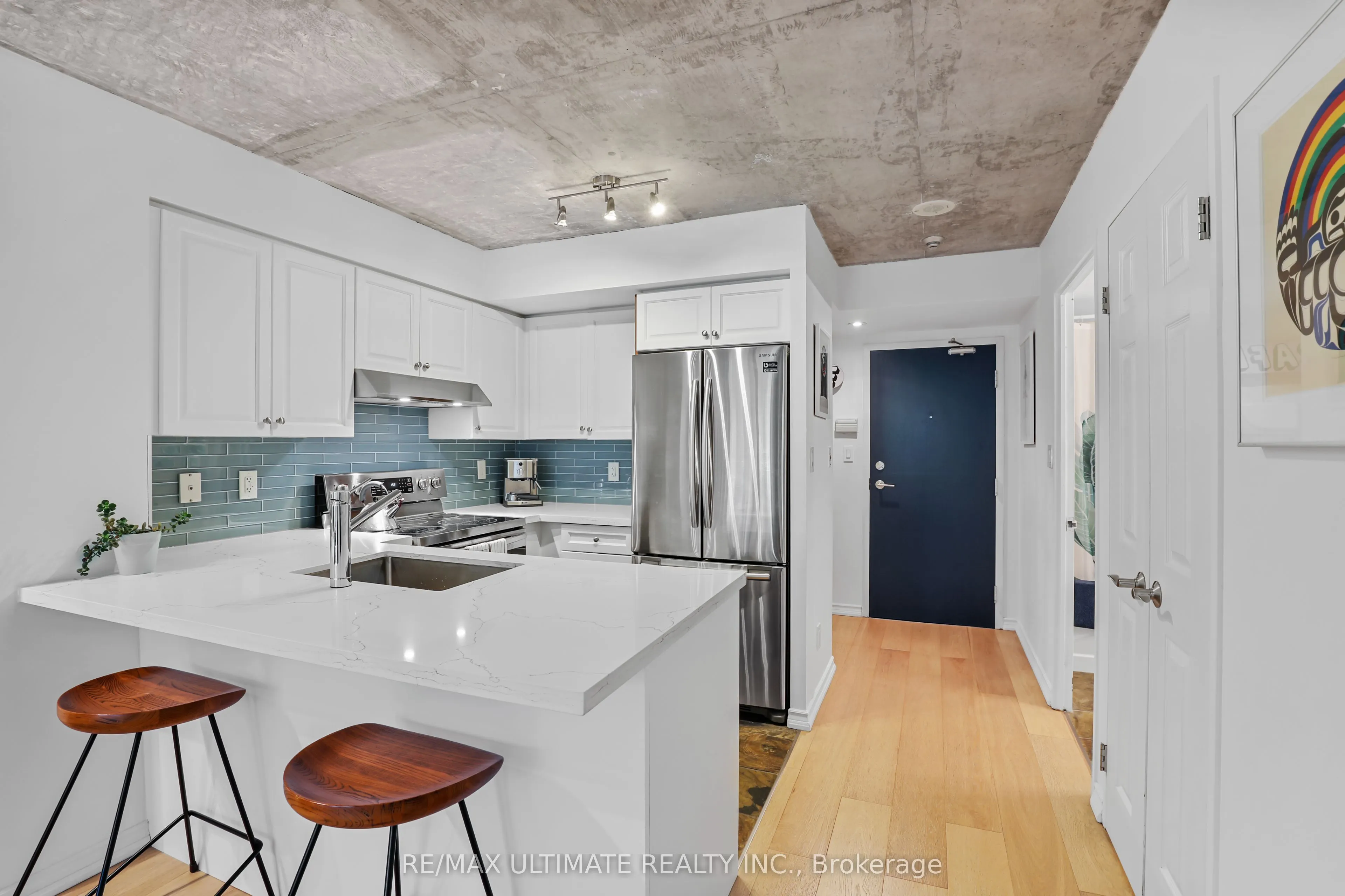 230 King Street E, #423