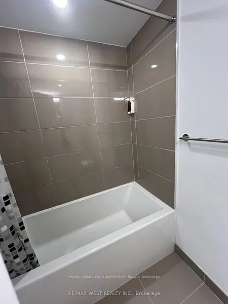 395 Bloor Street, #2411