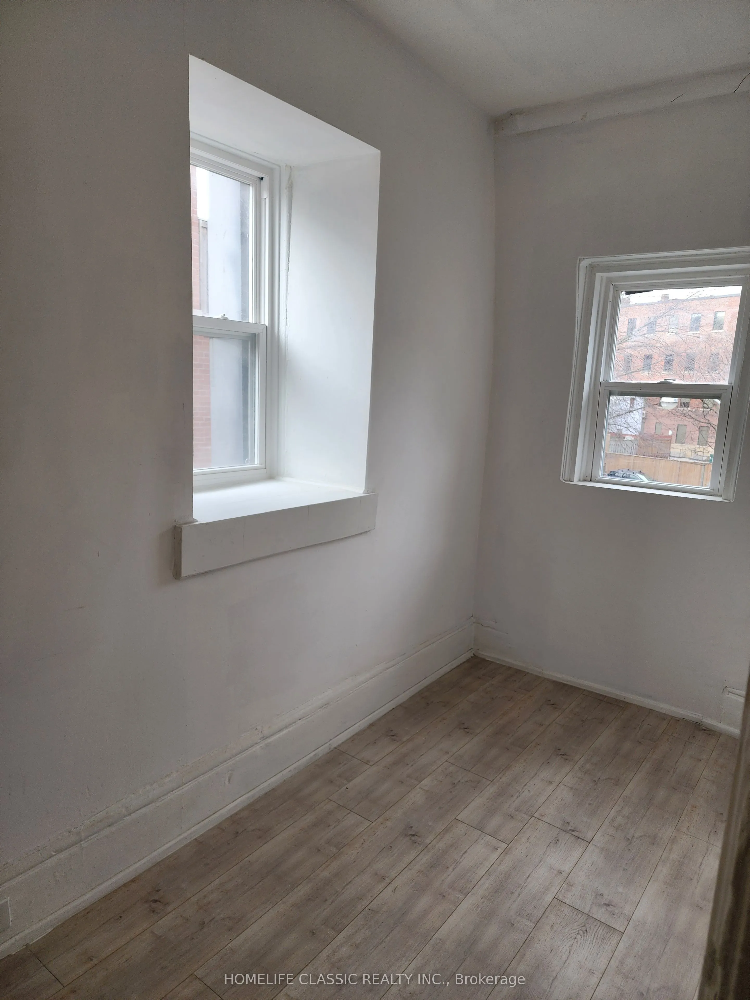 498 King Street E, #1