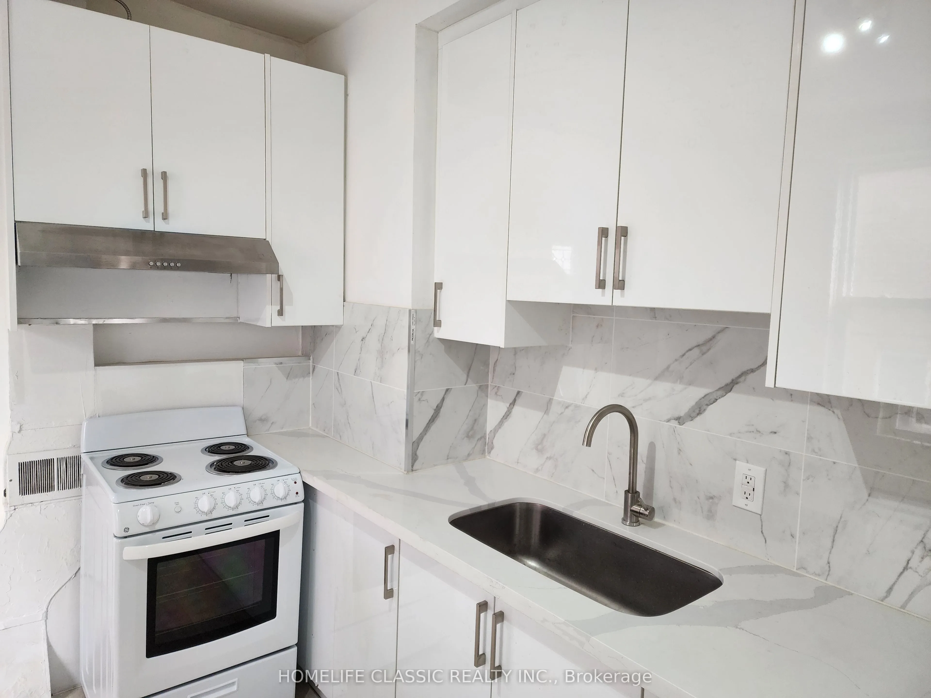 498 King Street E, #1