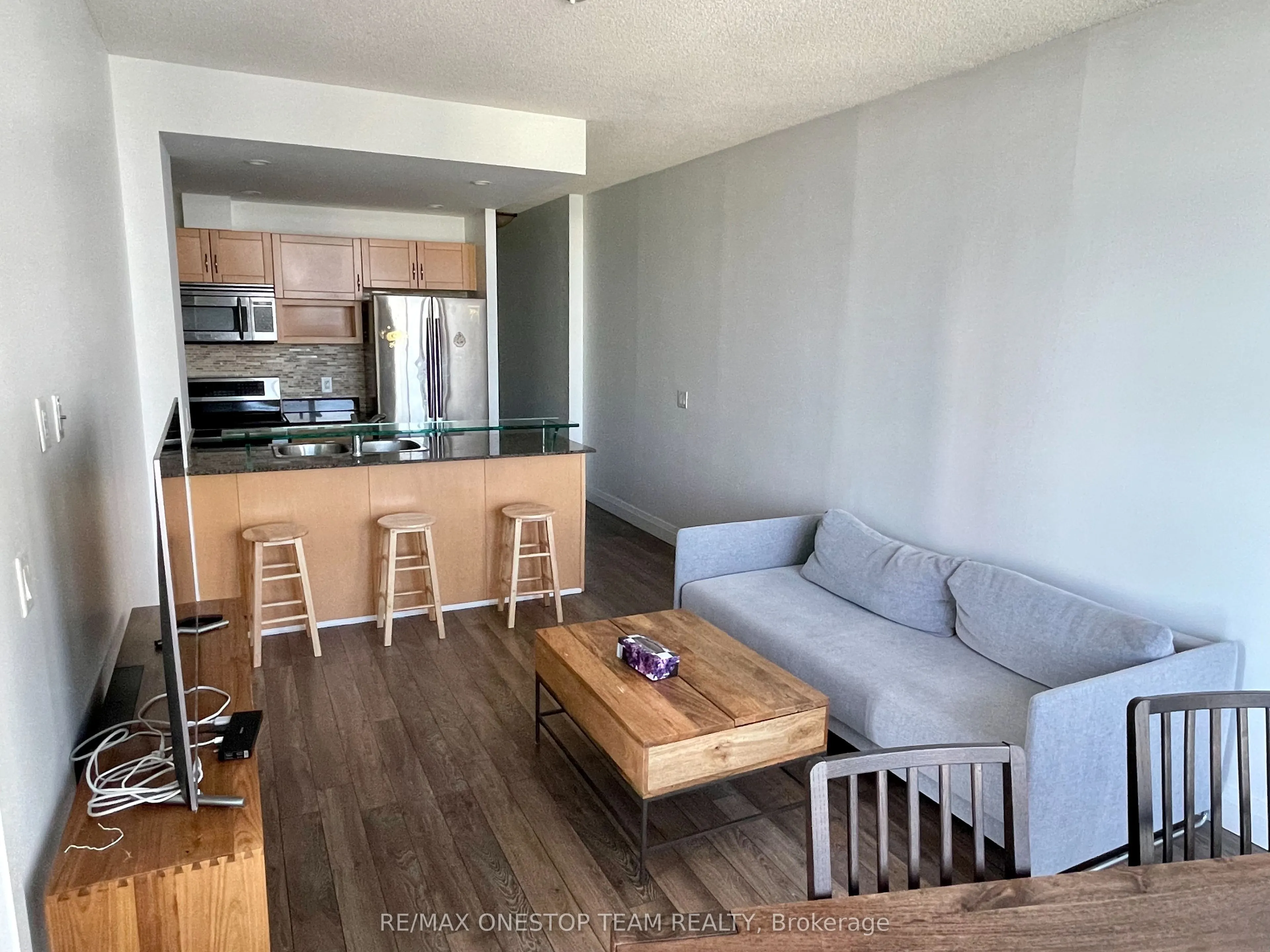 218 Queens Quay W, #1406