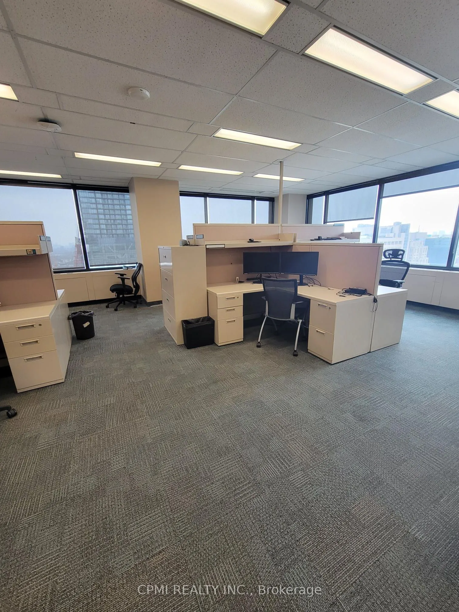 180 Dundas Street, #2405