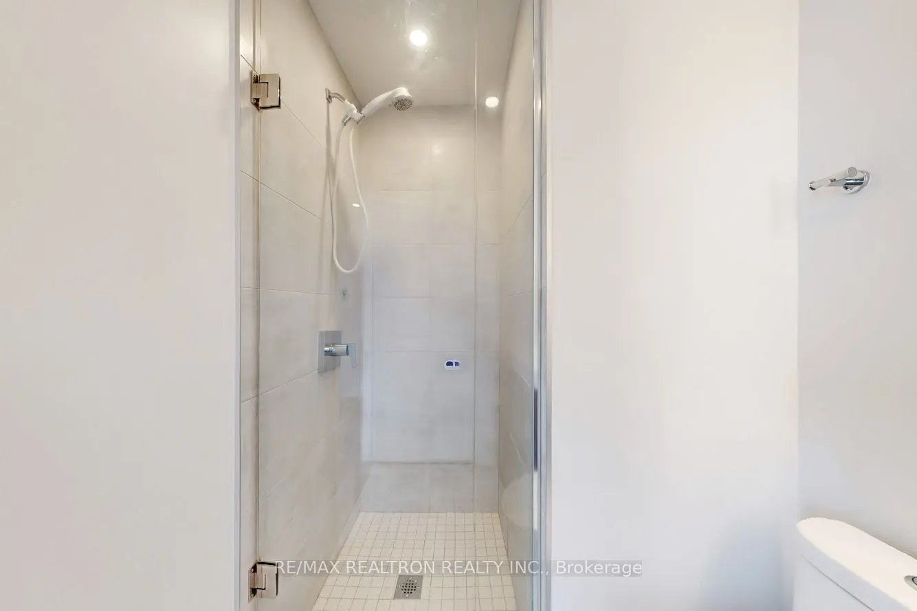 15 Holmes Avenue, ##402