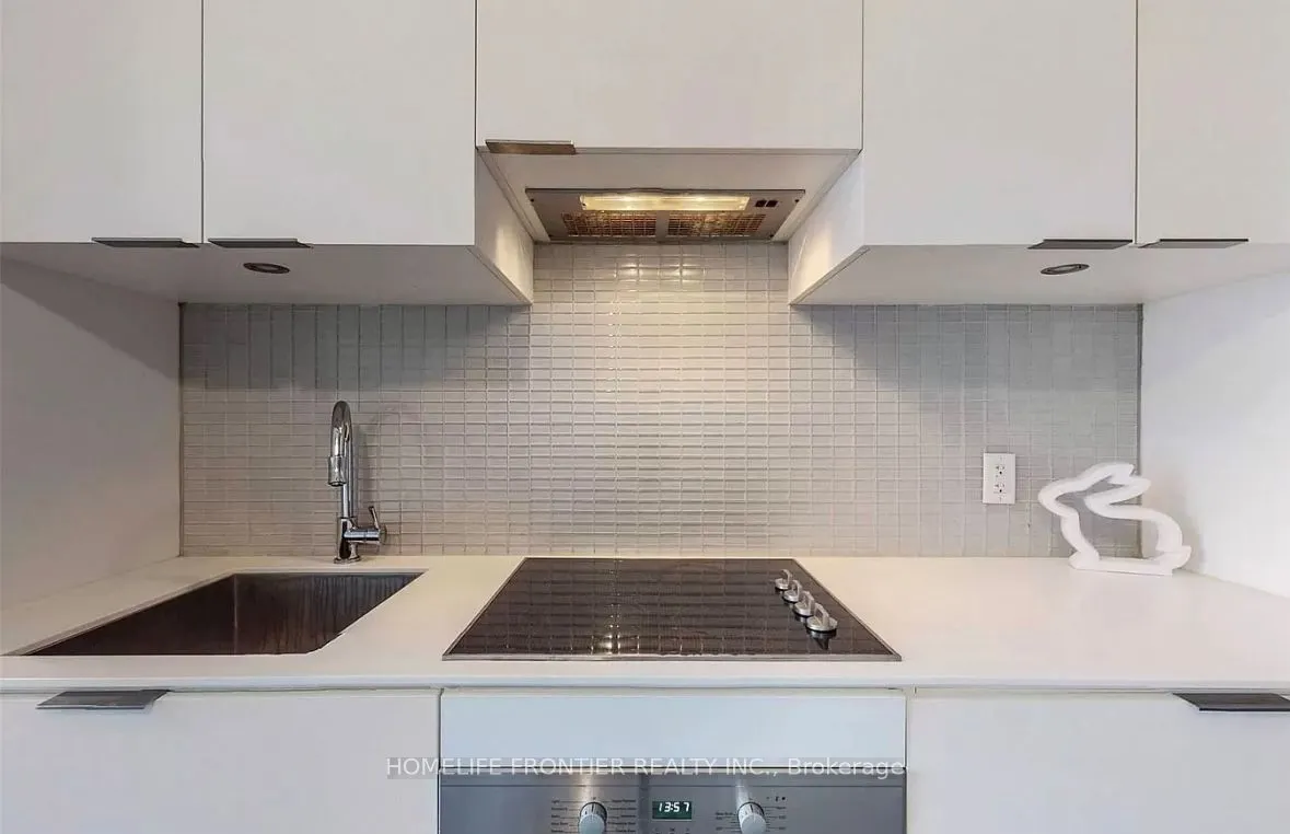 5 St. Joseph Street, #3509
