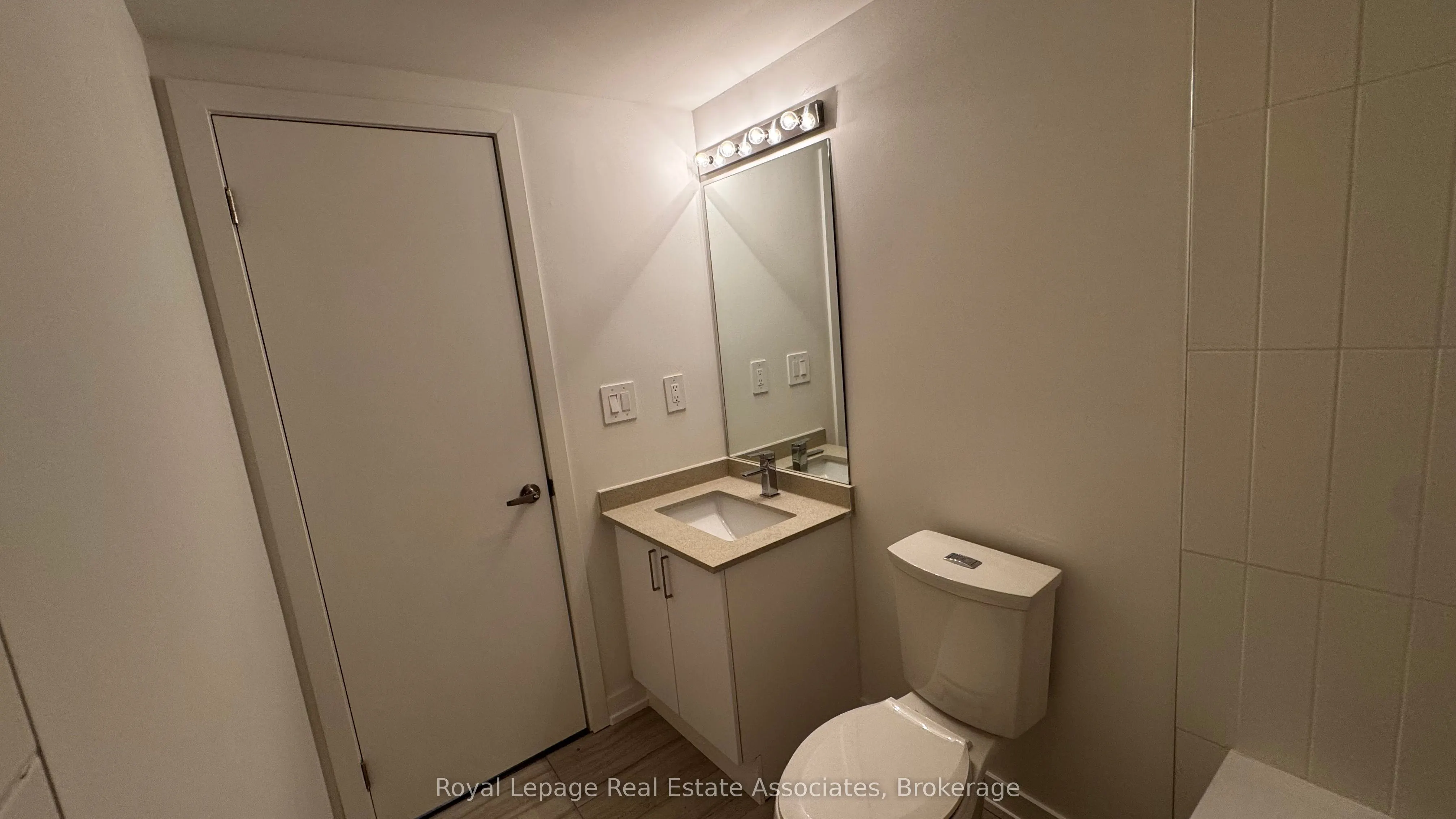 1650 Victoria Park Avenue, #103