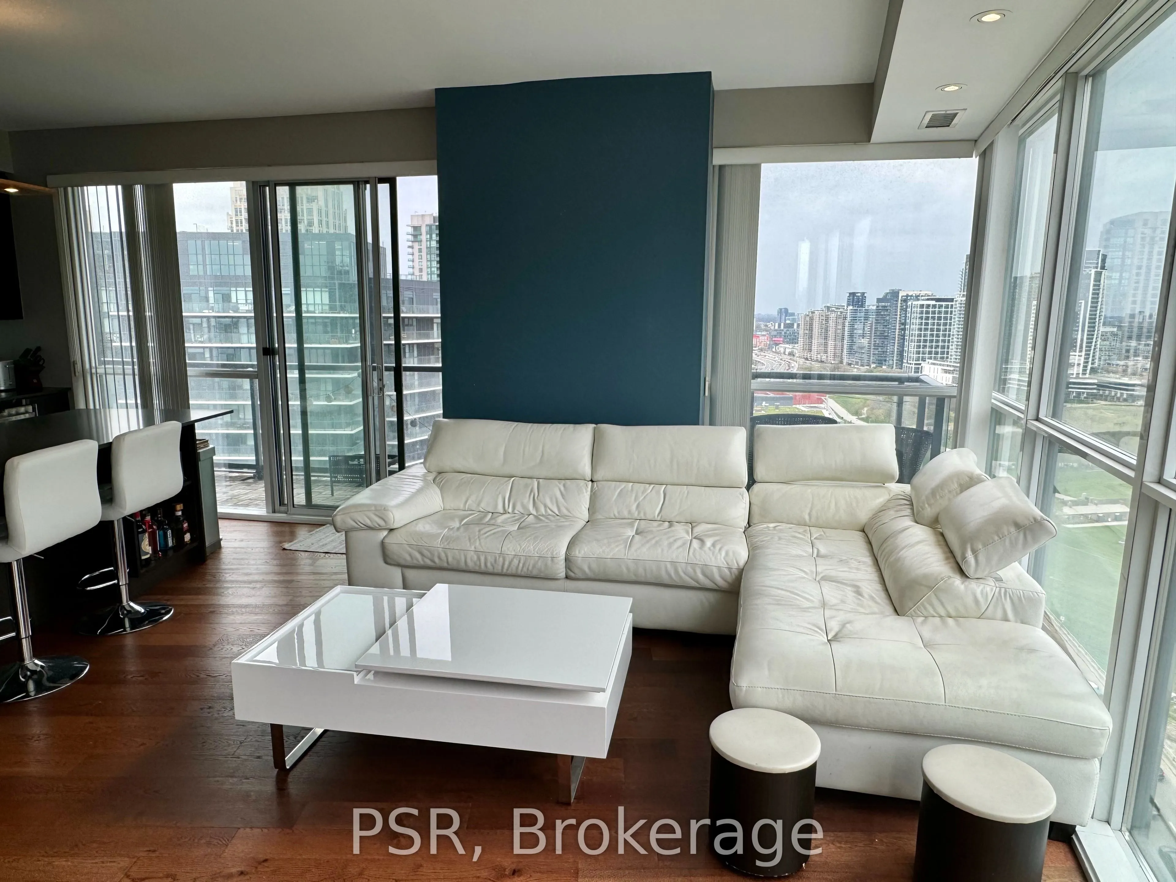 20 Bruyeres Mews, #2703