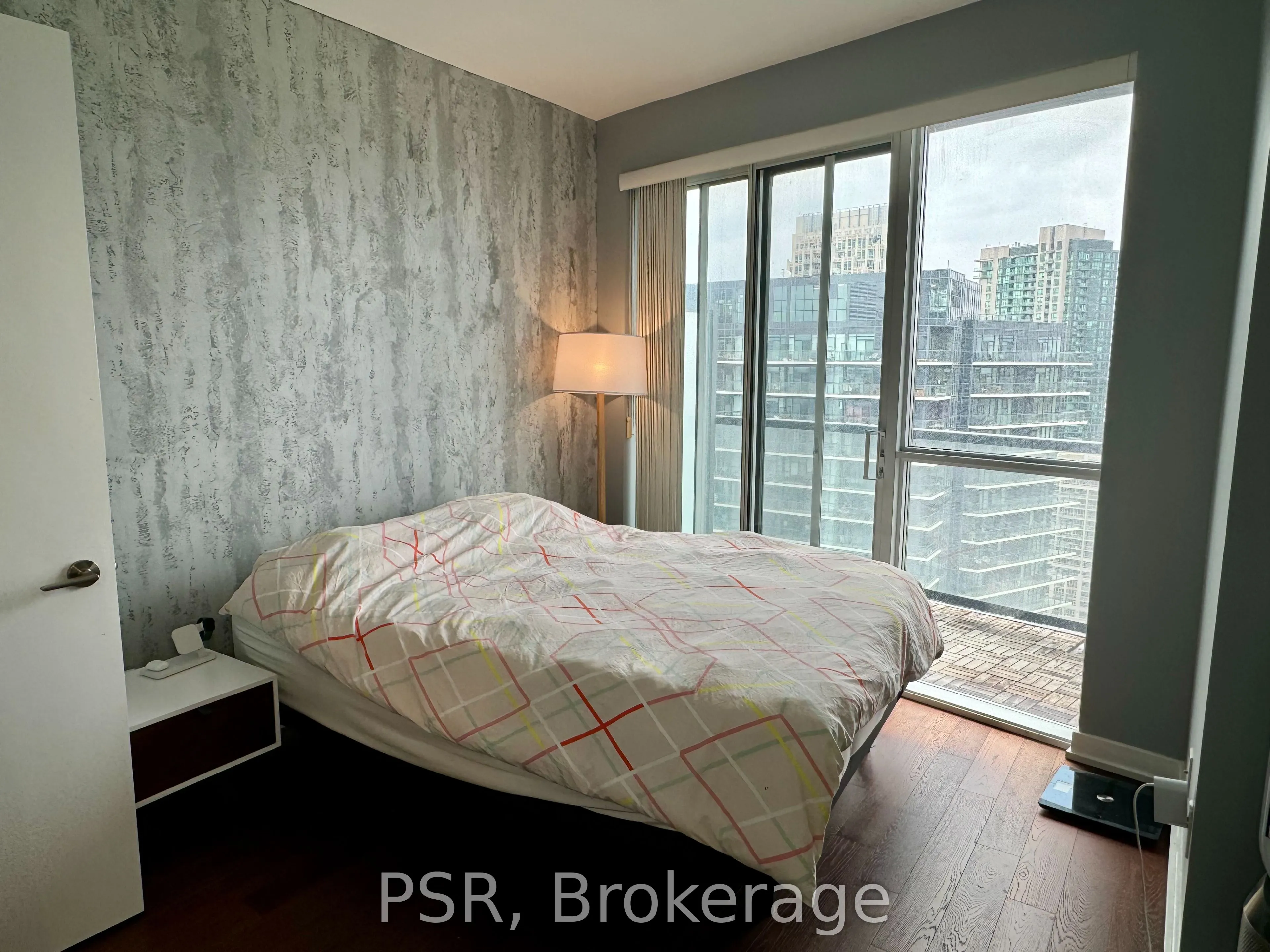 20 Bruyeres Mews, #2703