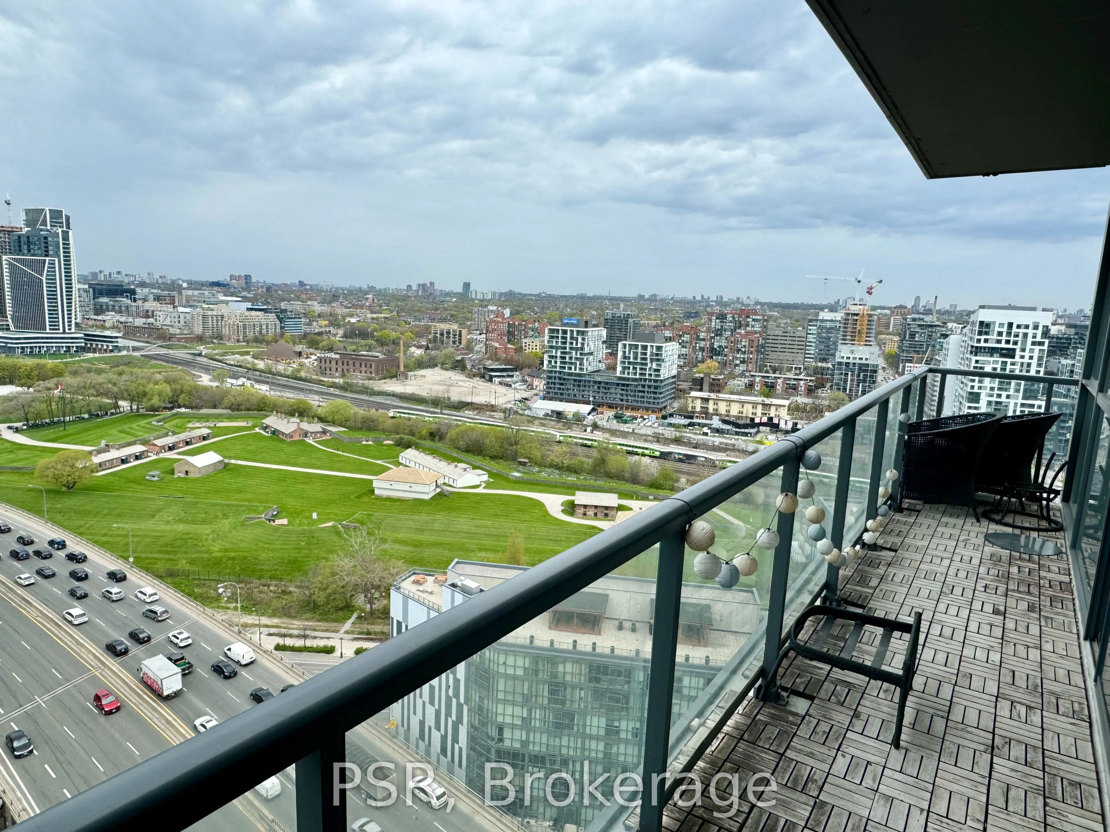 20 Bruyeres Mews, #2703