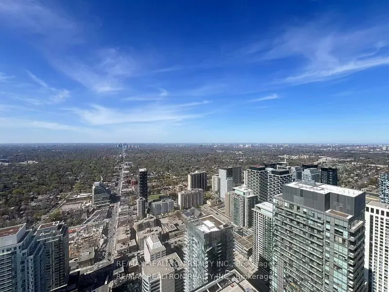 8 Eglinton Avenue E, #5705