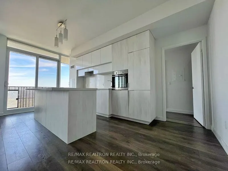 8 Eglinton Avenue E, #5705