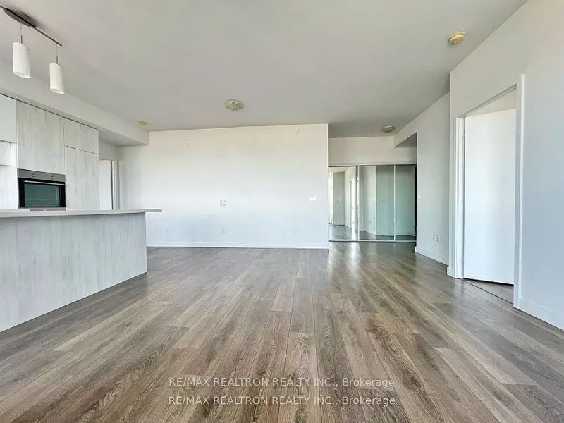 8 Eglinton Avenue E, #5705