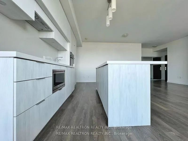 8 Eglinton Avenue E, #5705