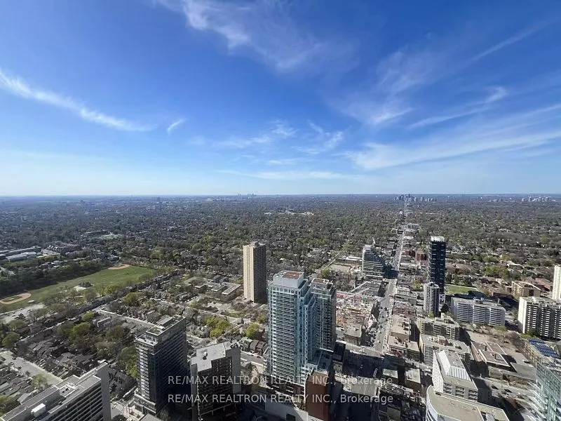 8 Eglinton Avenue E, #5705