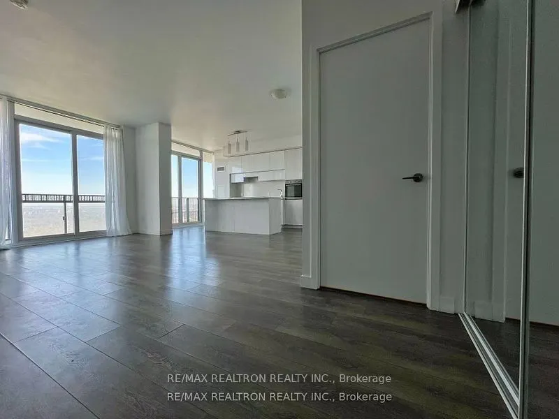 8 Eglinton Avenue E, #5705