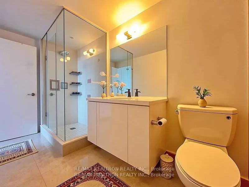 8 Eglinton Avenue E, #5705