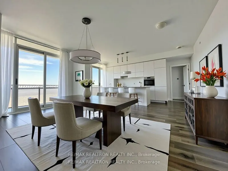 8 Eglinton Avenue E, #5705