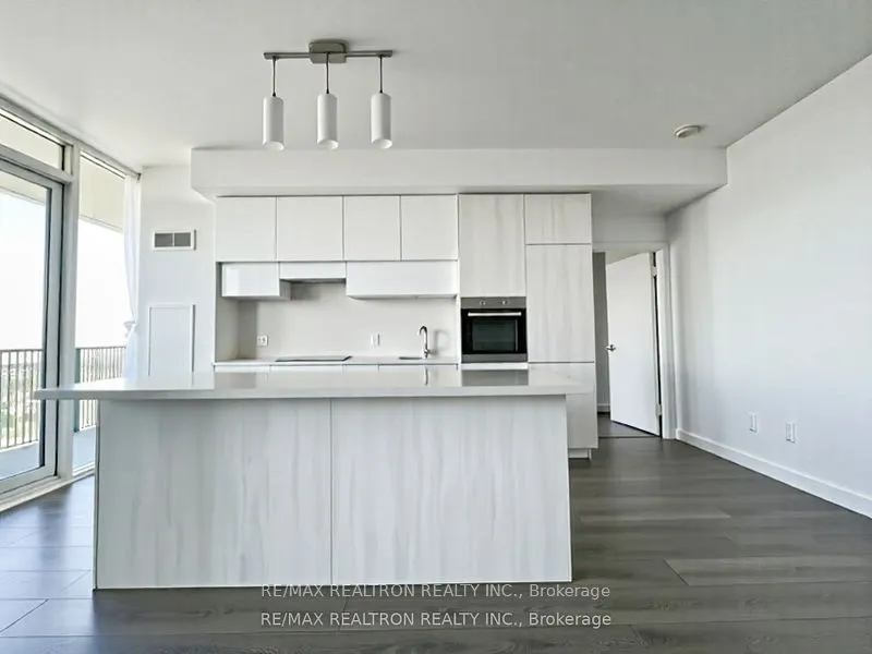 8 Eglinton Avenue E, #5705