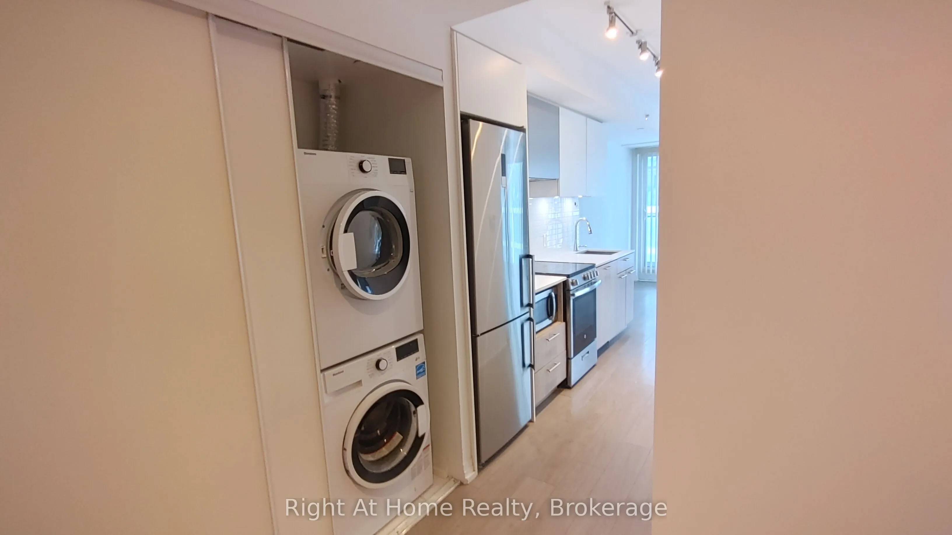 251 Jarvis Street, #1818