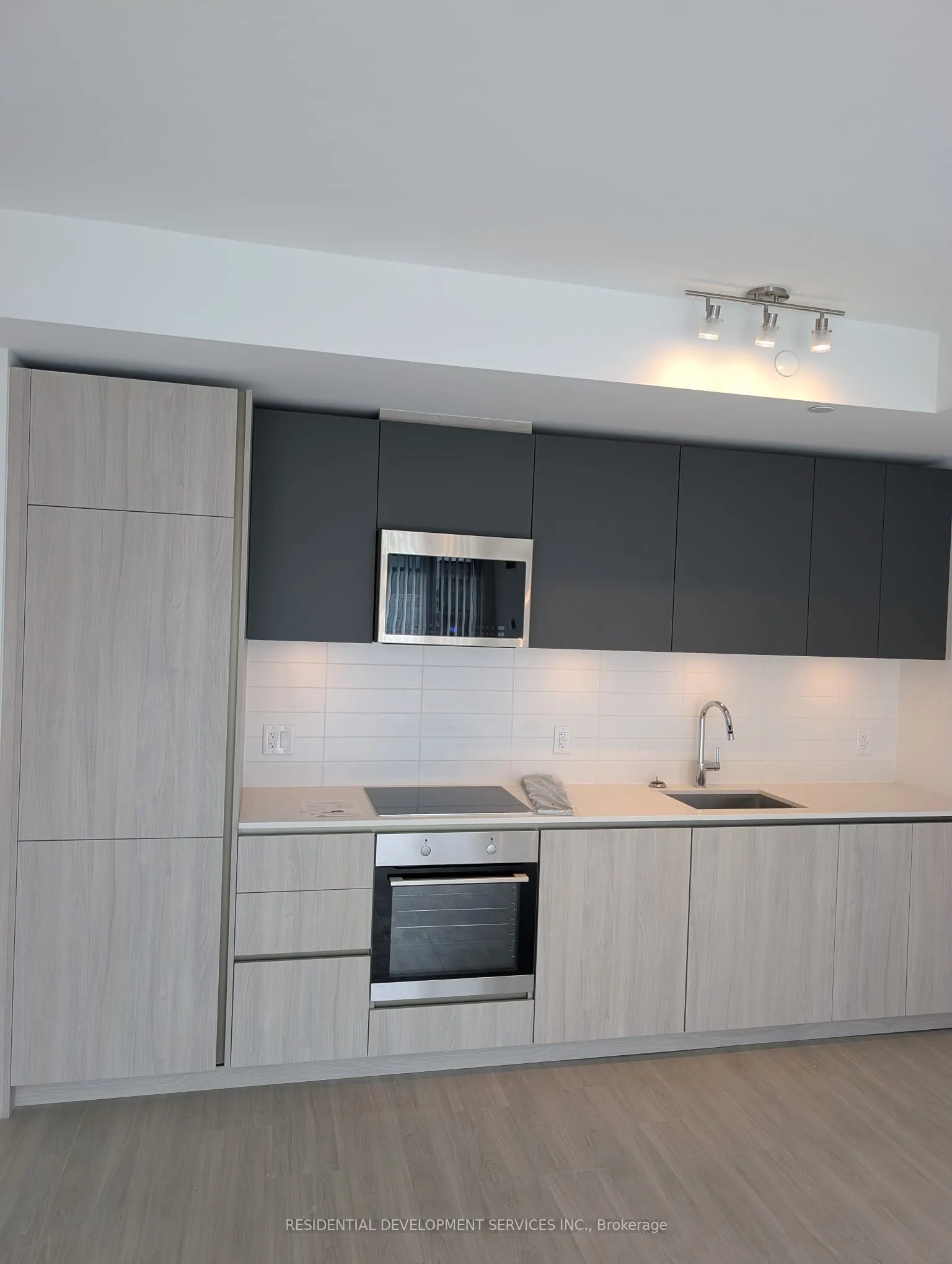 28 Widmer Street, #LPH29