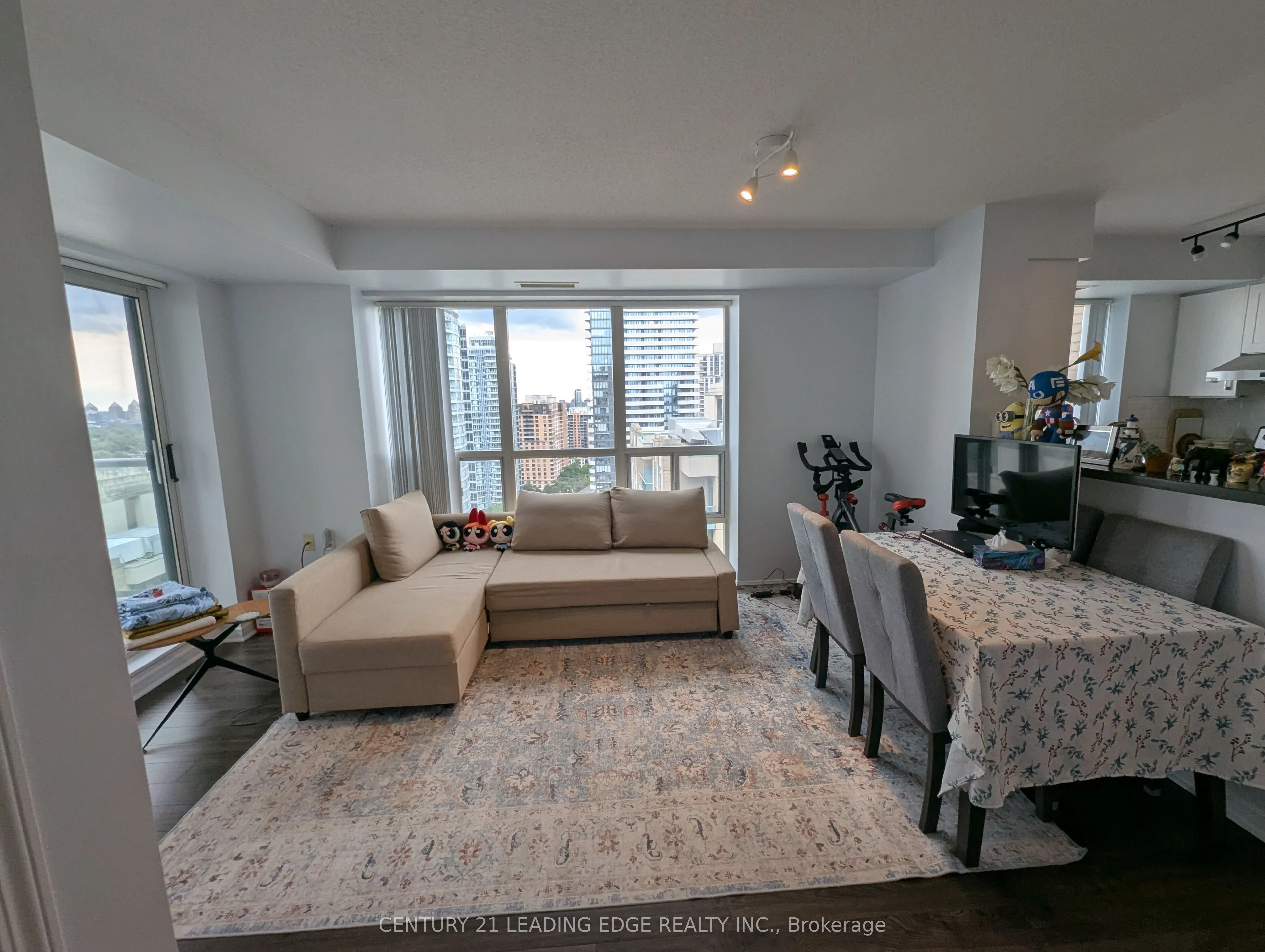 22 Olive Avenue, #2509