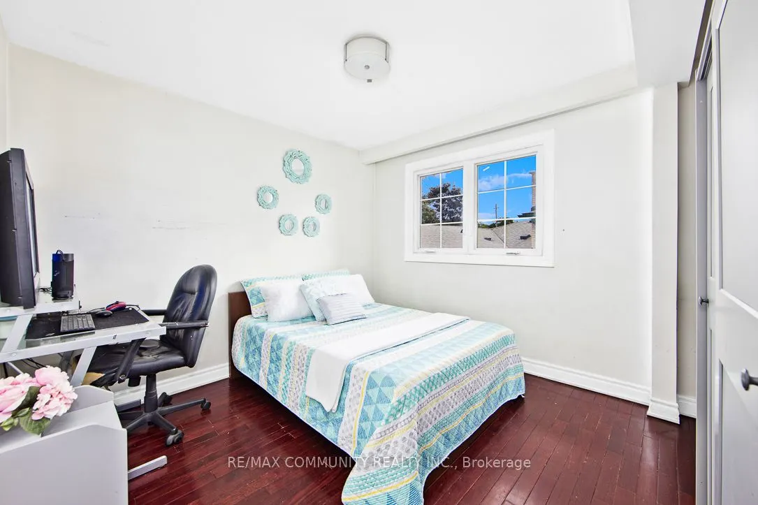 168 Kingslake Road