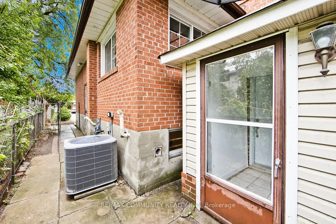 168 Kingslake Road