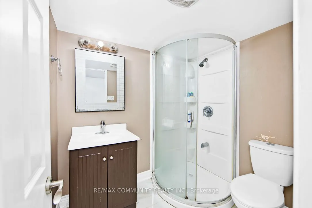 168 Kingslake Road