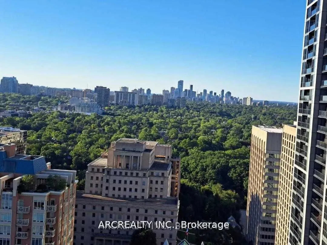 101 Charles Street E, #2807