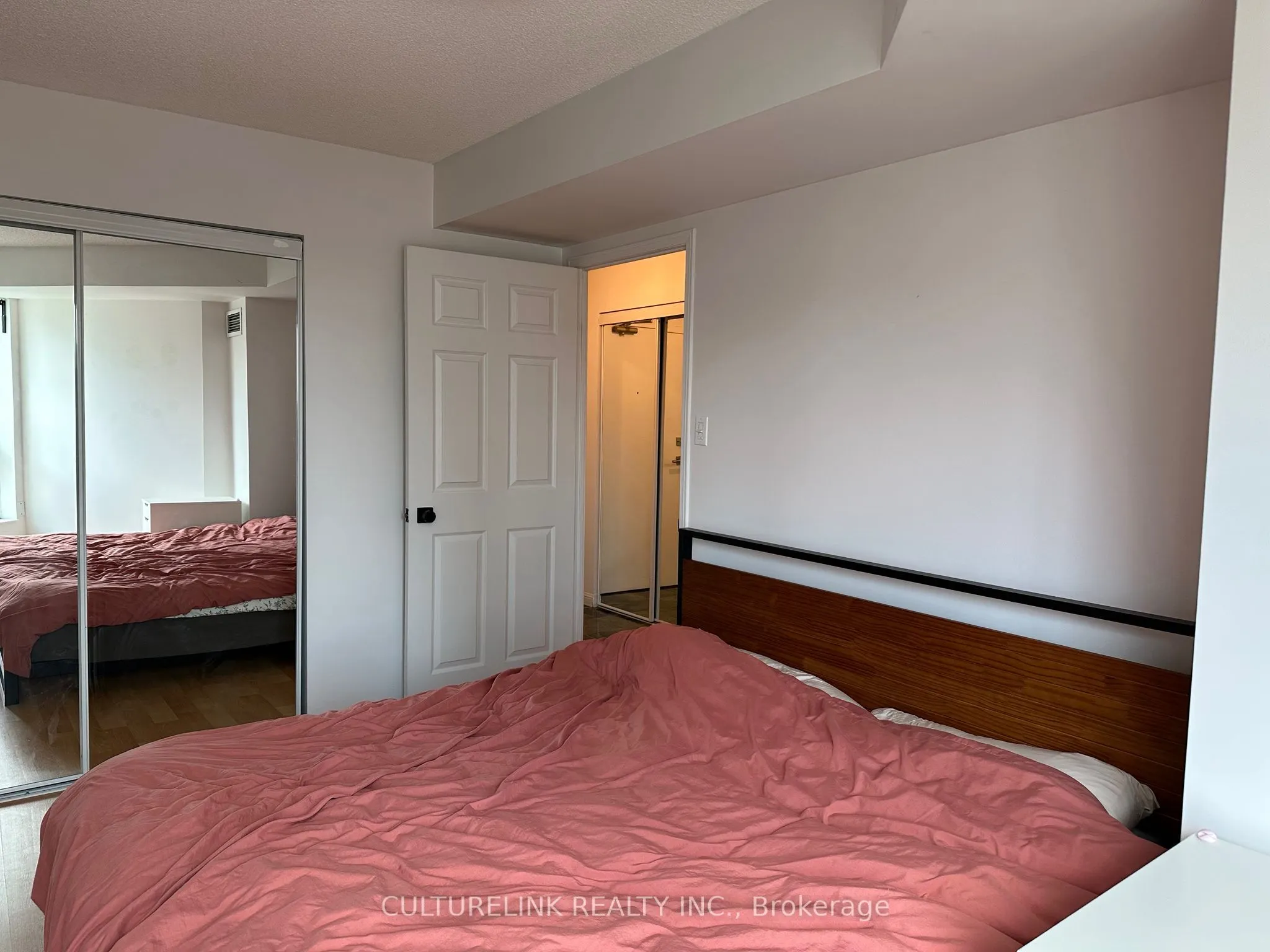 109 Front Street E, #PH08