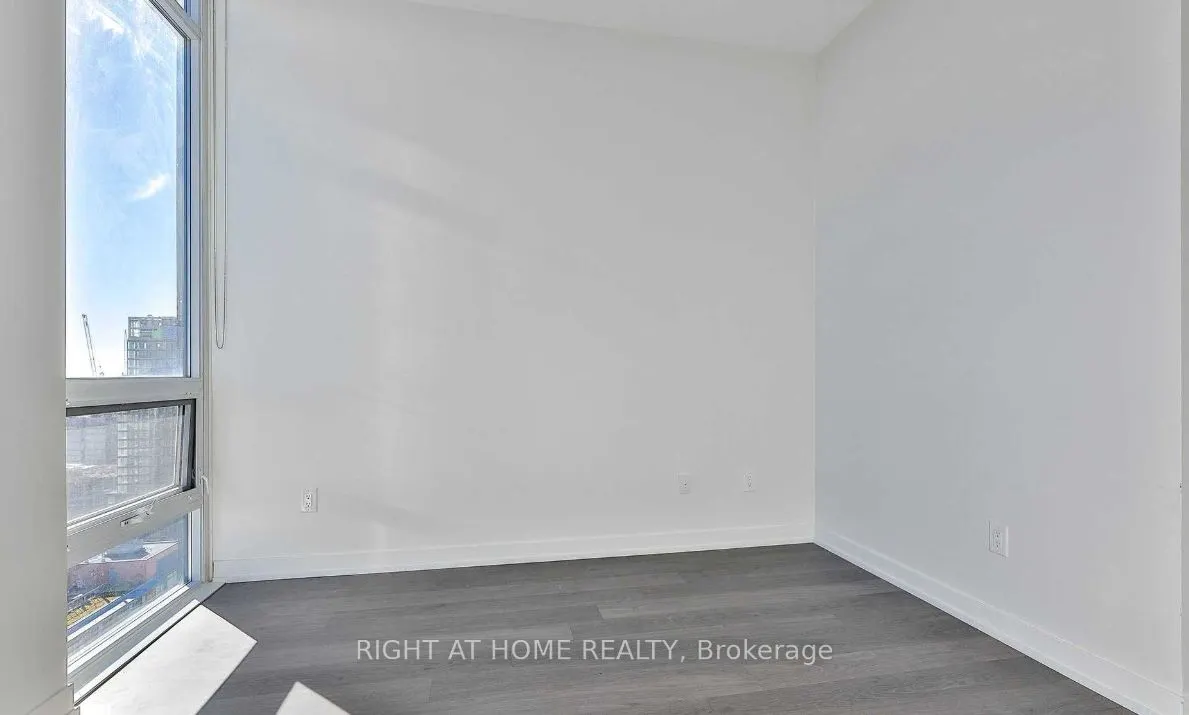 105 George Street, #PH3