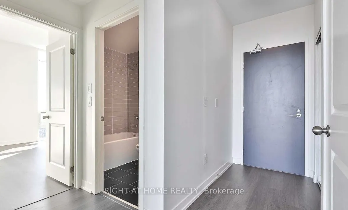 105 George Street, #PH3