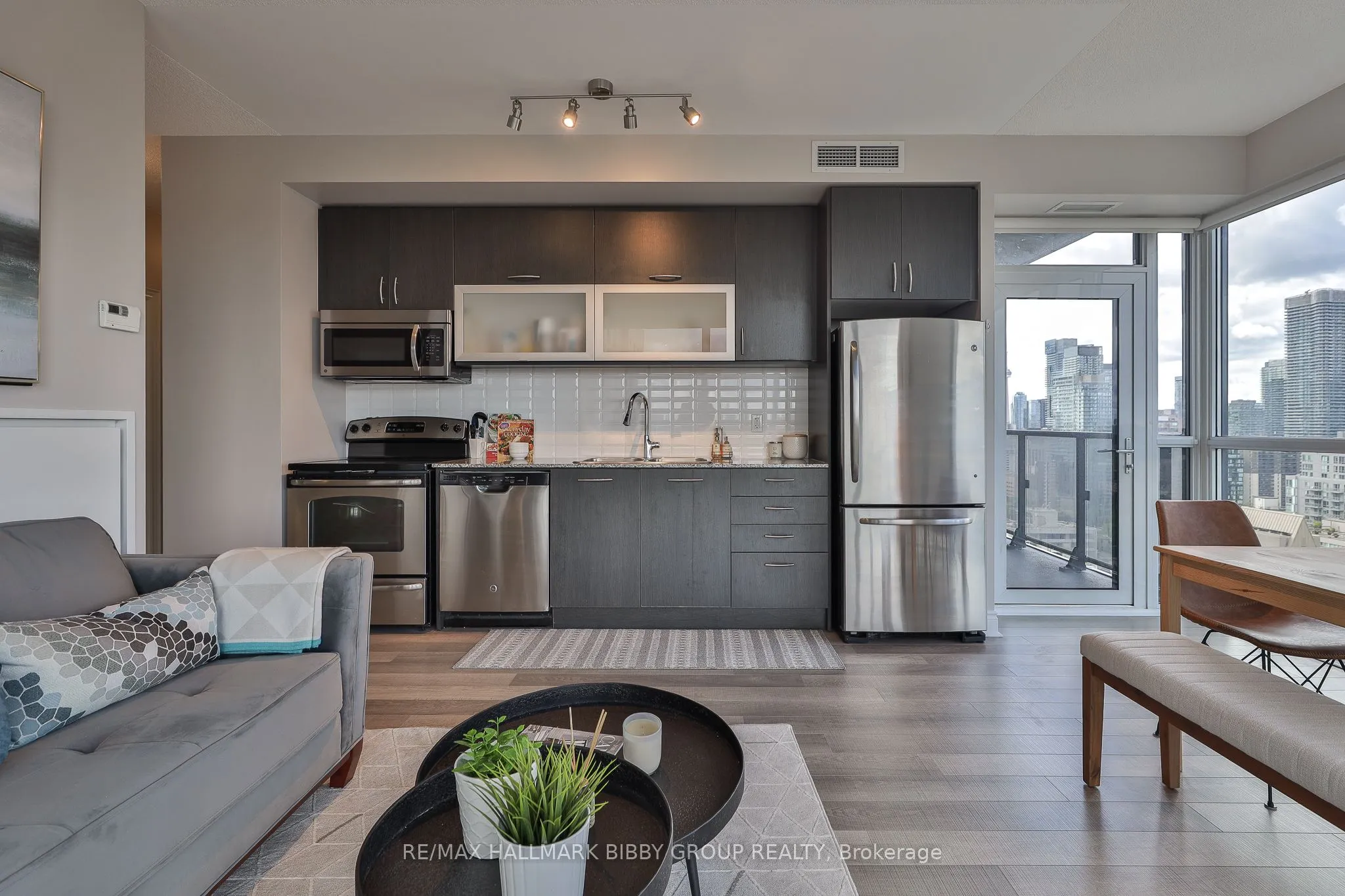 28 Ted Rogers Way, #2509
