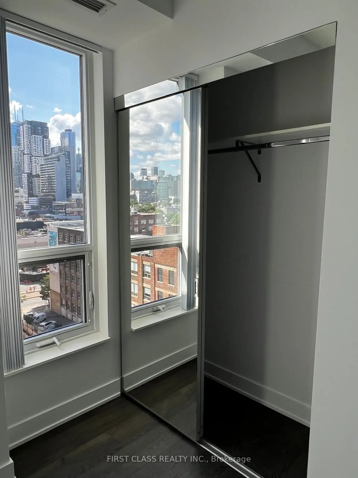 38 Cameron Street, #1019