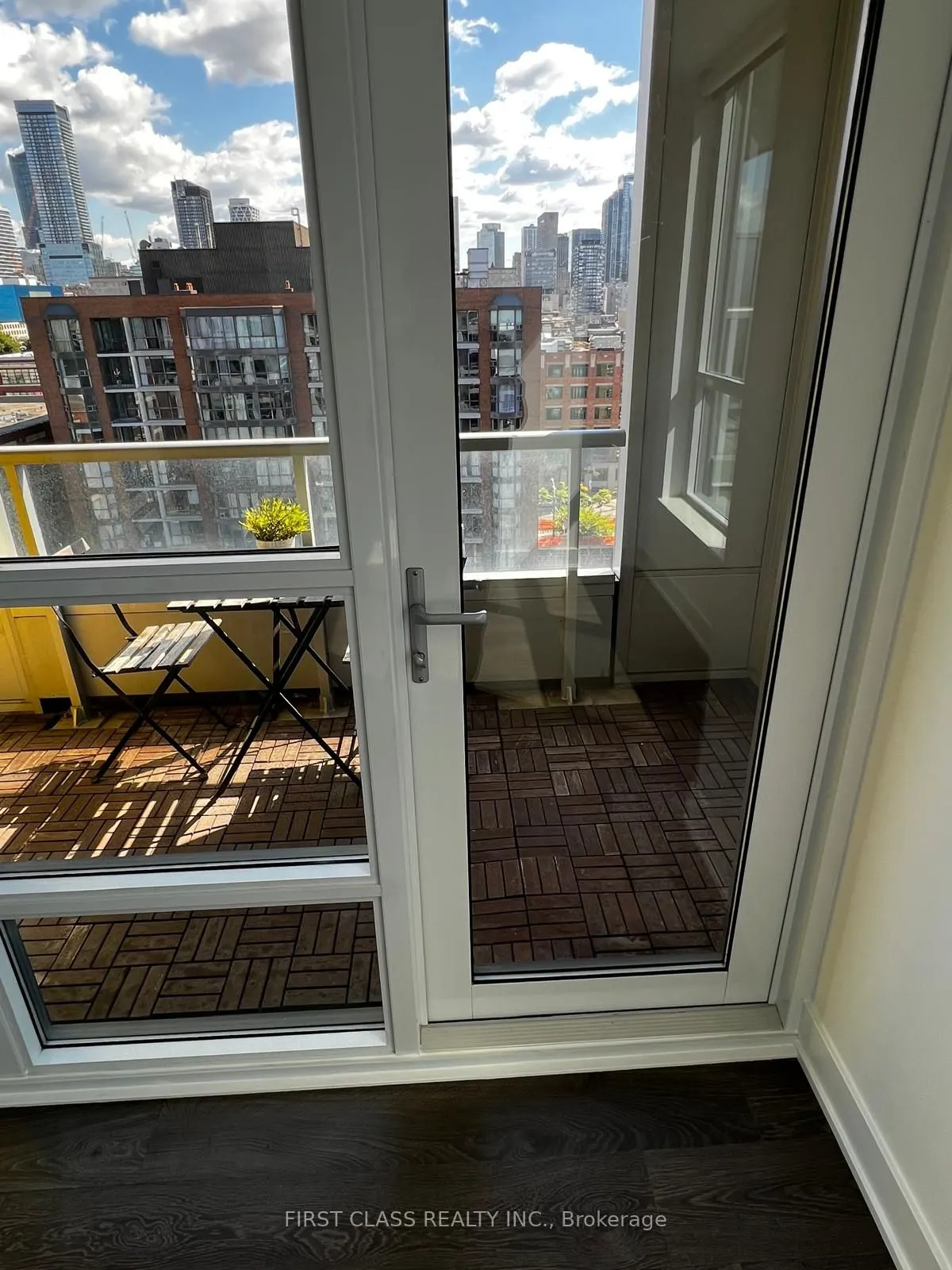 38 Cameron Street, #1019
