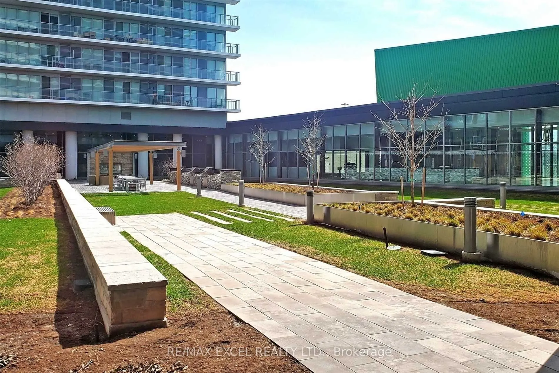 115 McMahon Drive, #3510