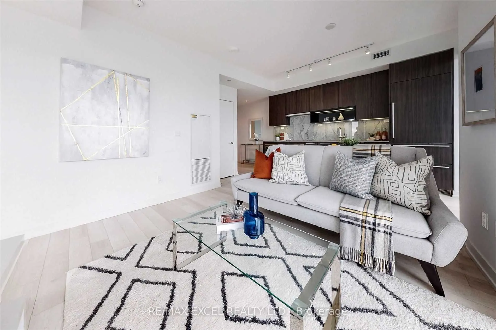 115 McMahon Drive, #3510
