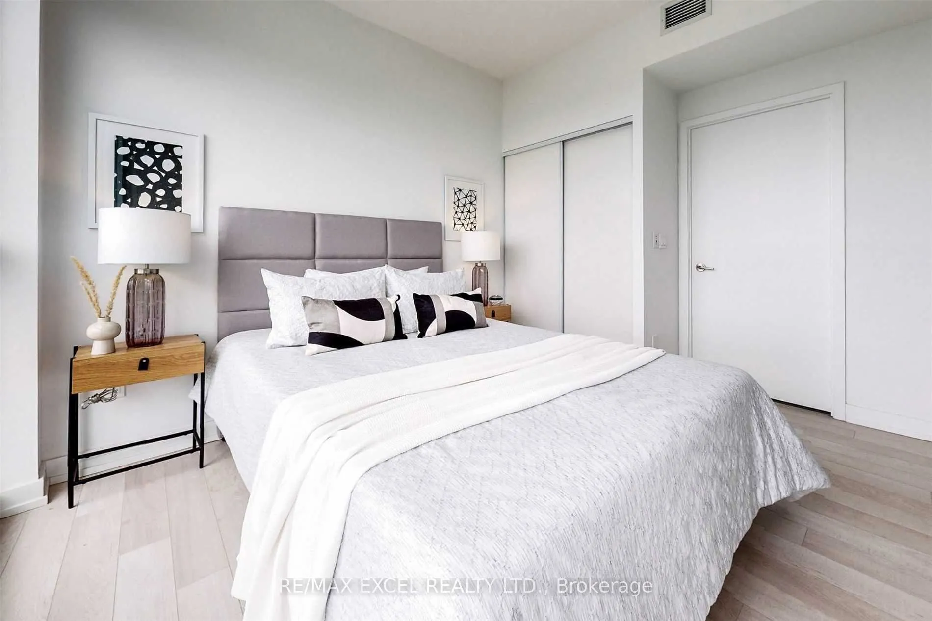 115 McMahon Drive, #3510