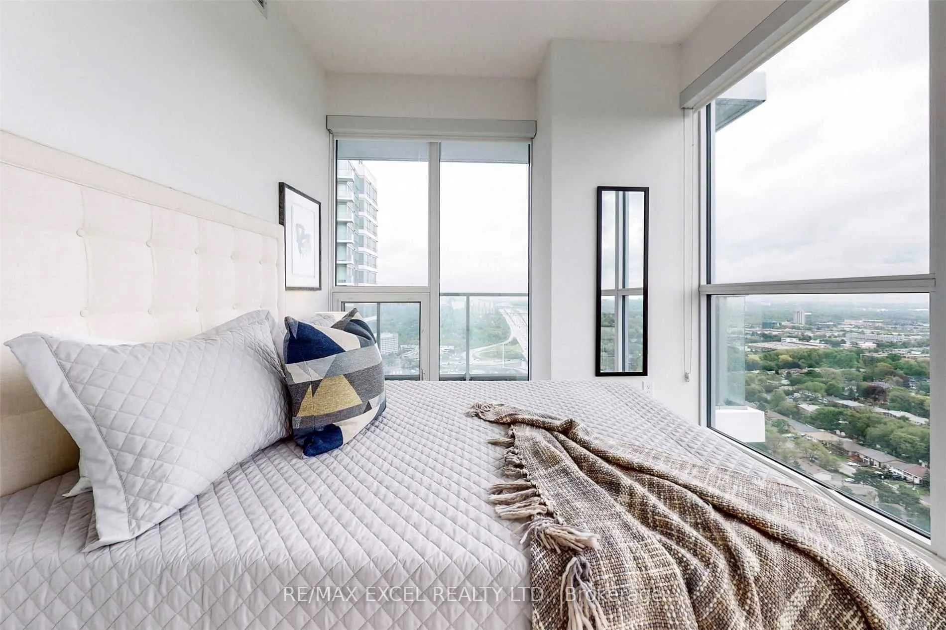 115 McMahon Drive, #3510