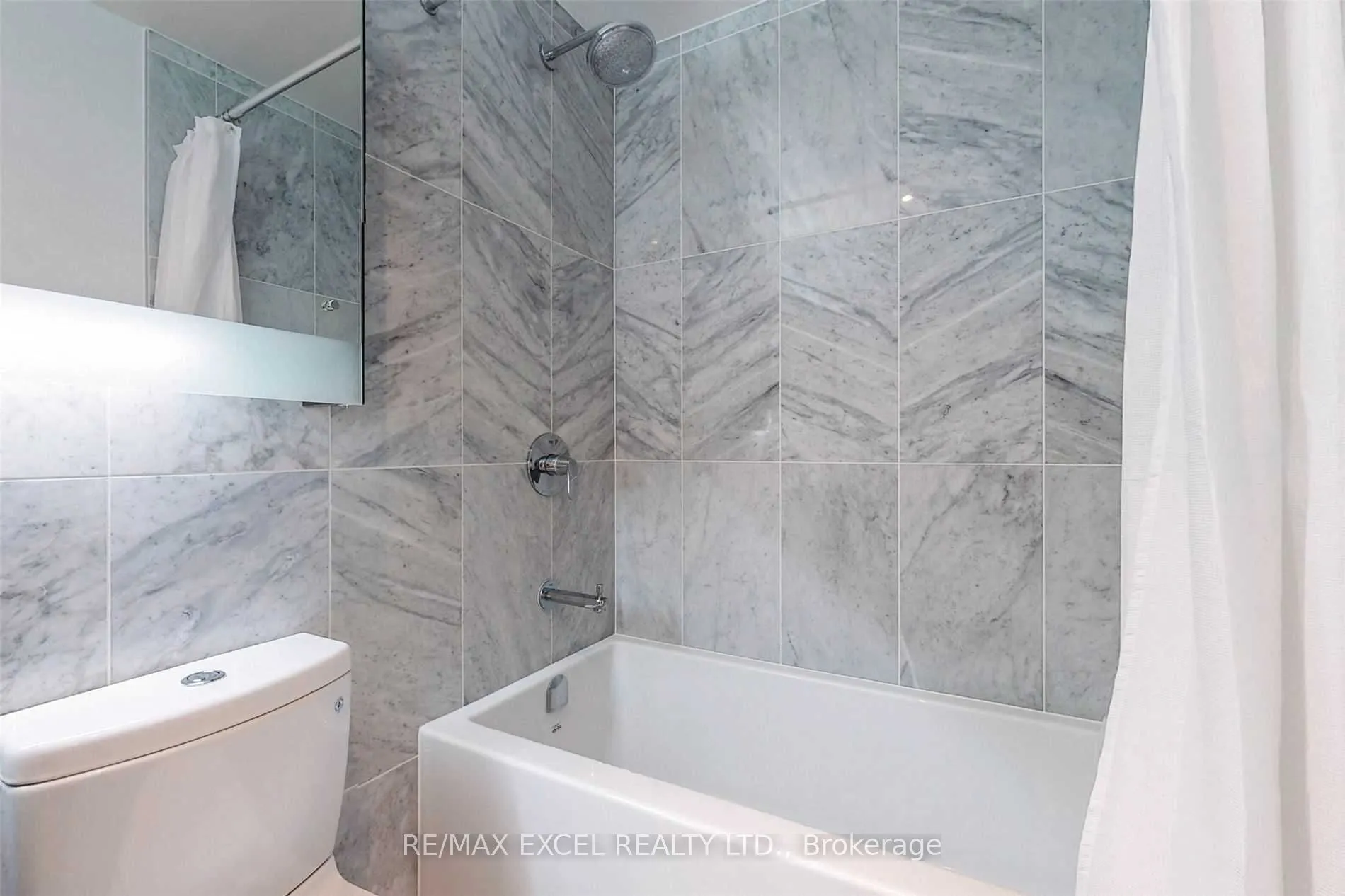 115 McMahon Drive, #3510